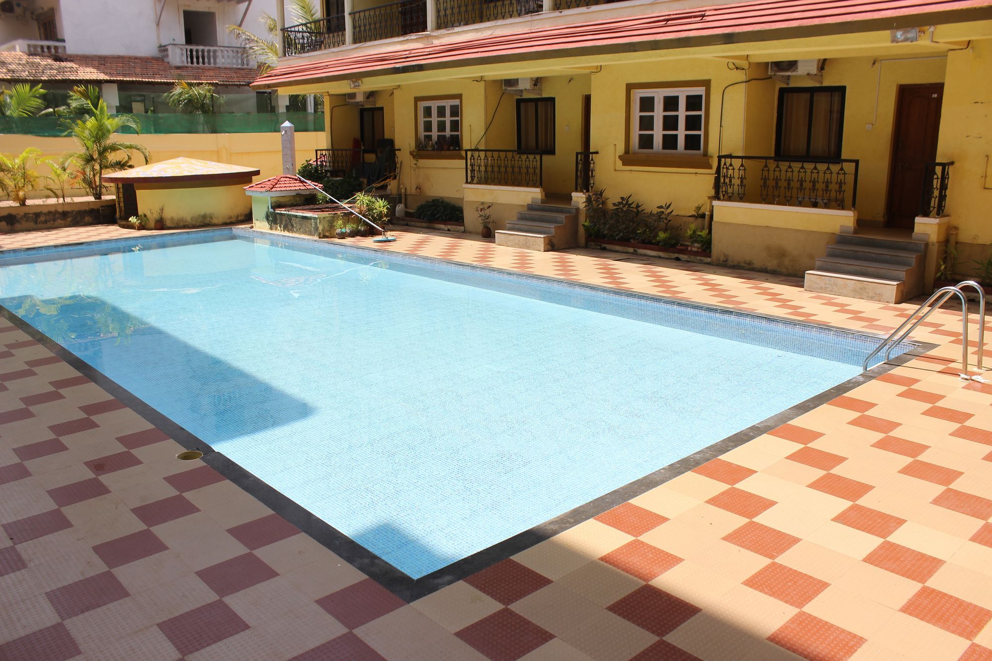 Oyo 7333 V Palms Hotel Candolim Exterior foto